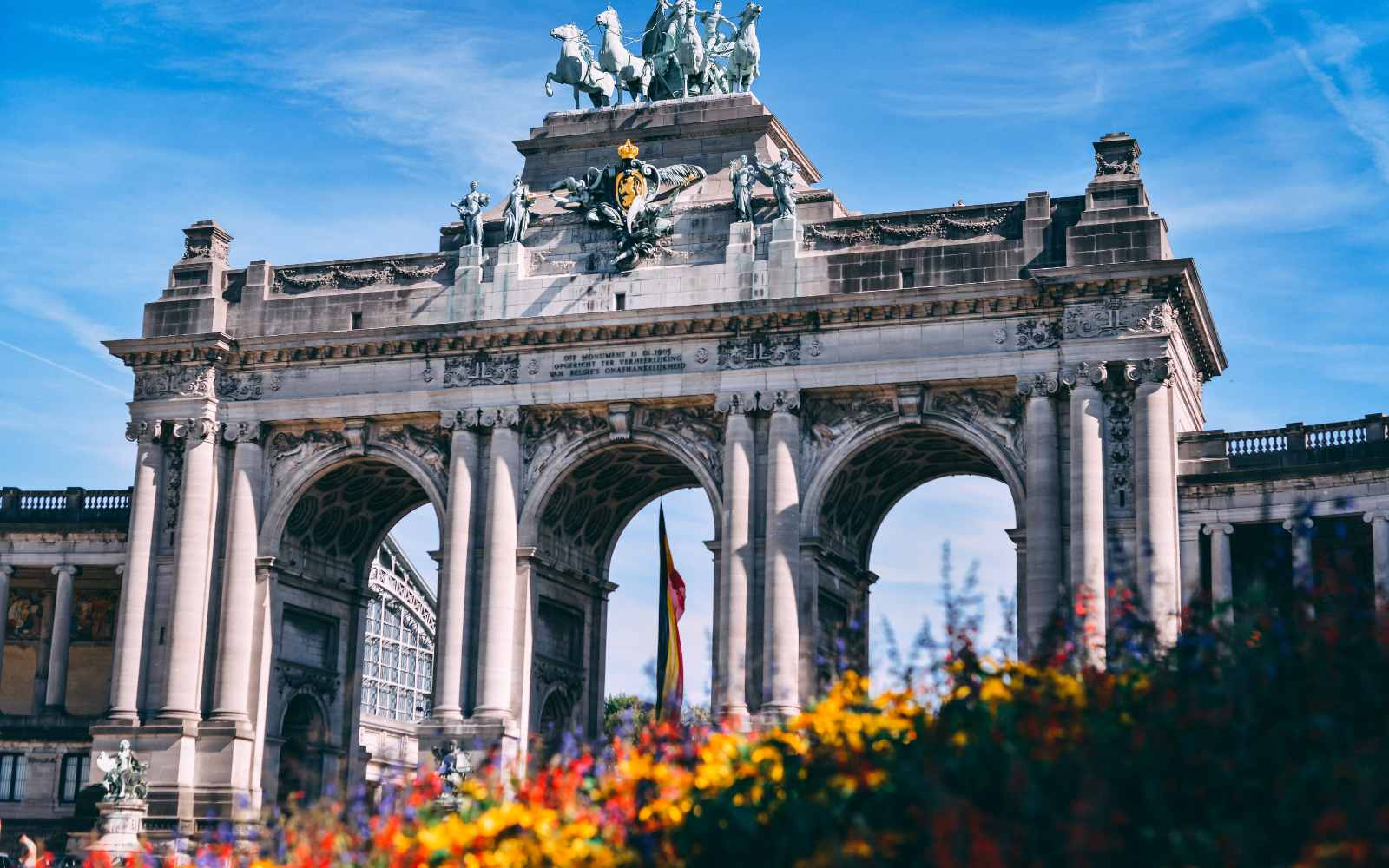 Łuk Triumfalny w Brukseli — busy Pik-Trans z Zachodniopomorskiego do Belgii